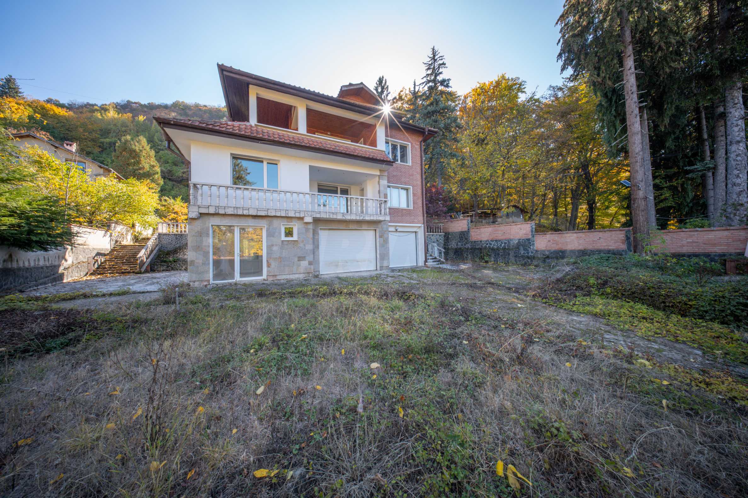 Прекрасна, просторна къща с 1 дка двор за продажба в "Княжево" ️ 490 м² ...