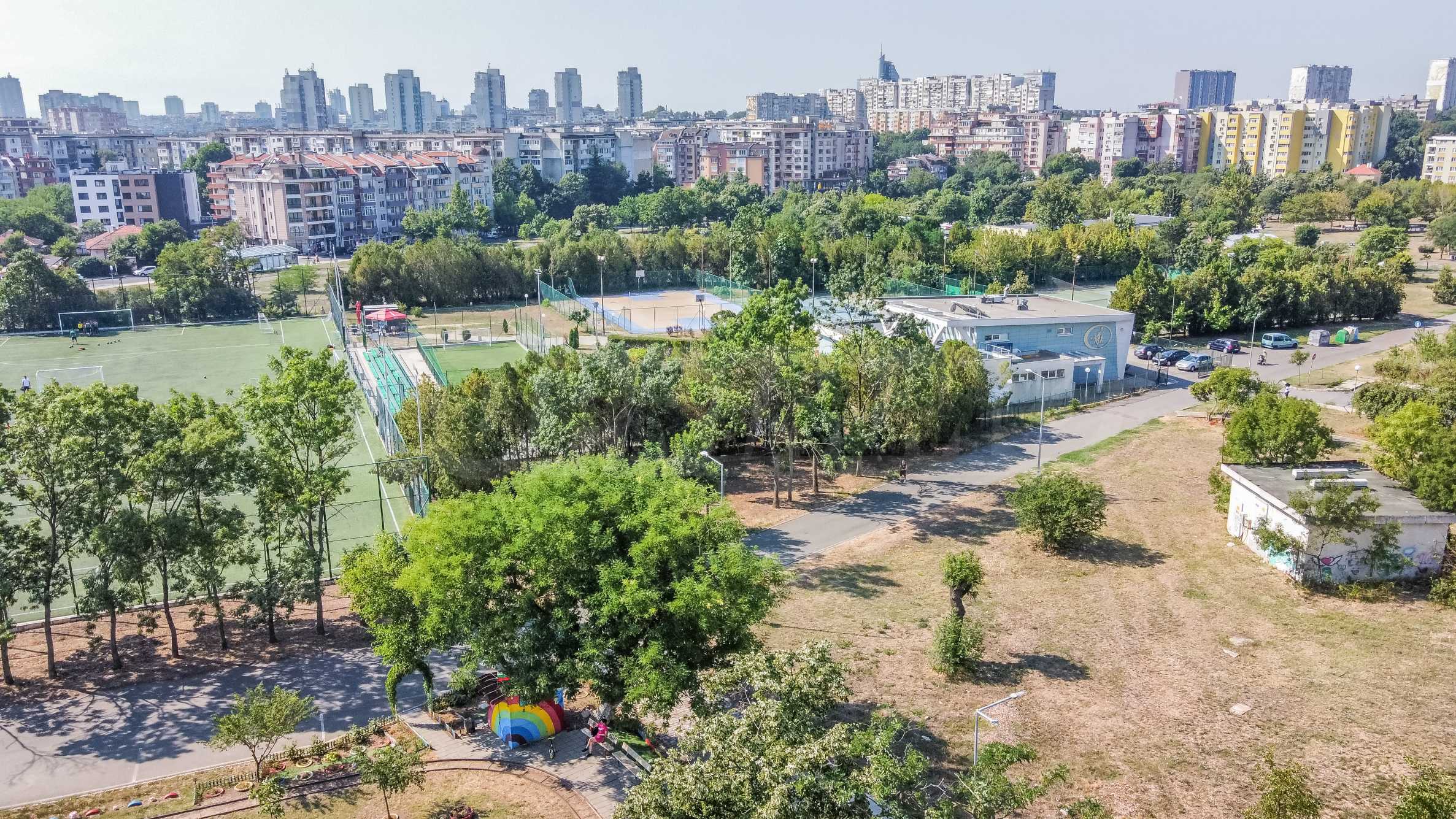 Трехкомнатная квартира】 в аренду в «Изгрев», Бургас ≫ Болгария • Цены •  Недвижимость — Suprimmo.ru