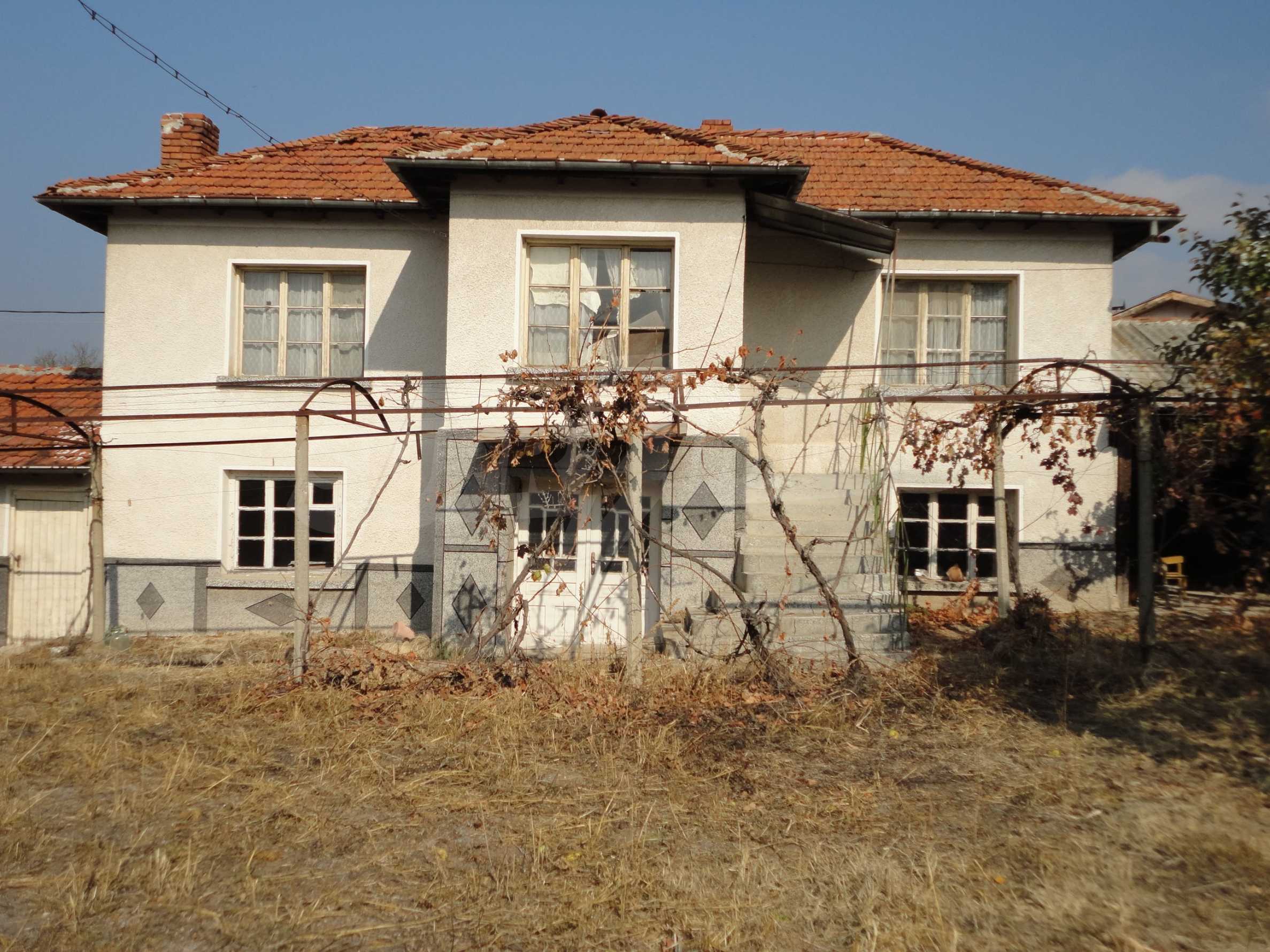 Сельская болгария. Город Брезово Болгария.