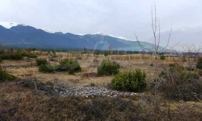 Ger&auml;umiges Panoramagrundst&uuml;ck neben einem Skigebiet und Golfplatz