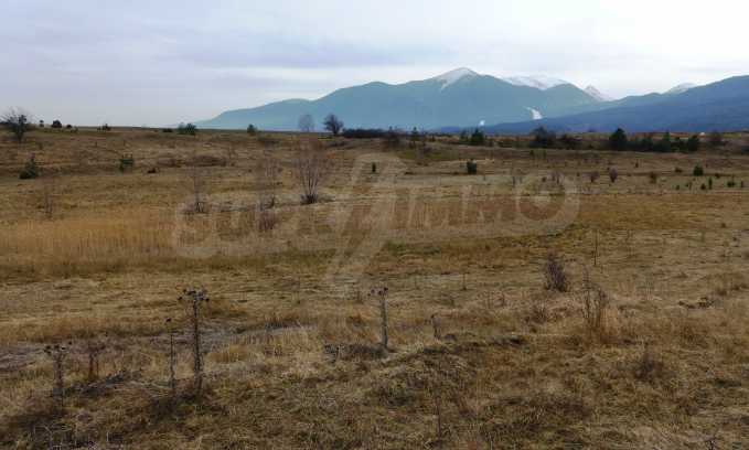 Ger&auml;umiges Panoramagrundst&uuml;ck neben einem Skigebiet und Golfplatz