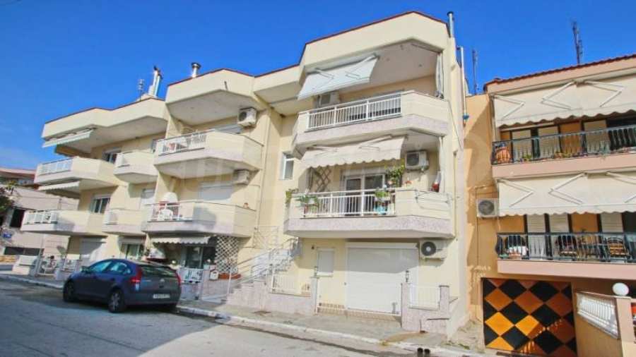 Large apartment for sale, Nea Peramos • property prices —