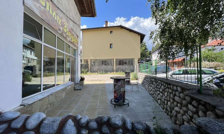 Gesch&auml;ftsr&auml;ume in einem idealen Zentrum zu verkaufen