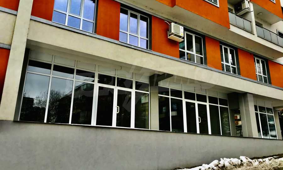 Помещение за хранителен магазин в сграда ново строителство 