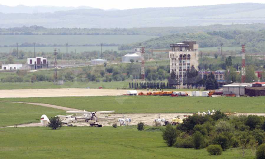 Земя до летището в гр. Горна Оряховица 