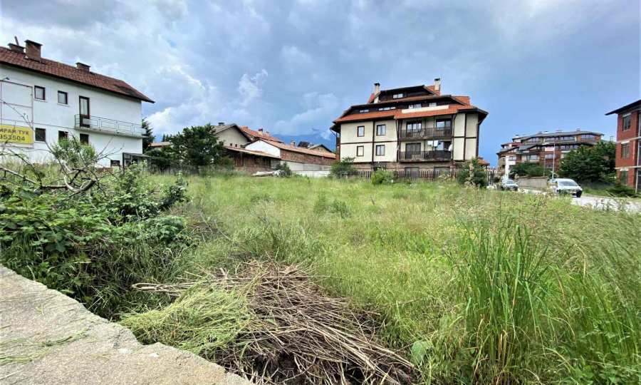 Geregeltes Grundst&uuml;ck zum Verkauf in Bansko
