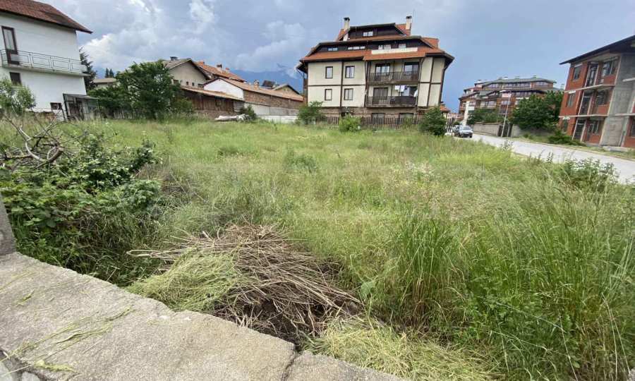 Geregeltes Grundst&uuml;ck zum Verkauf in Bansko