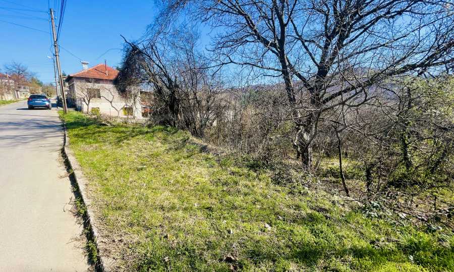 УПИ с чудесна панорамна гледка в Троянския Балкан 