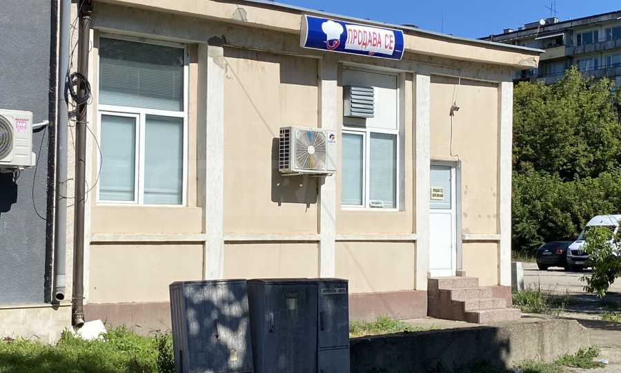 Отлично търговско помещение в голям квартал