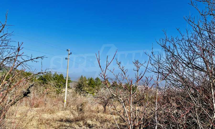 Земя близо до село Арбанаси 
