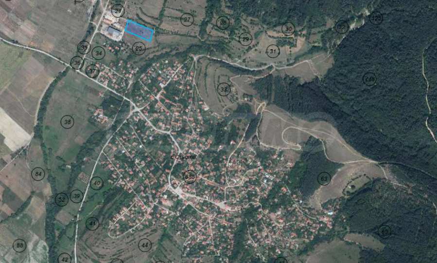 Урегулиран поземлен имот в с. Стъргел, в района на общ. Горна Малина 