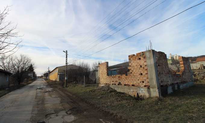 Reguliertes Grundst&uuml;ck f&uuml;r Wohngeb&auml;ude, 13 km von Veliko Tarnovo entfernt