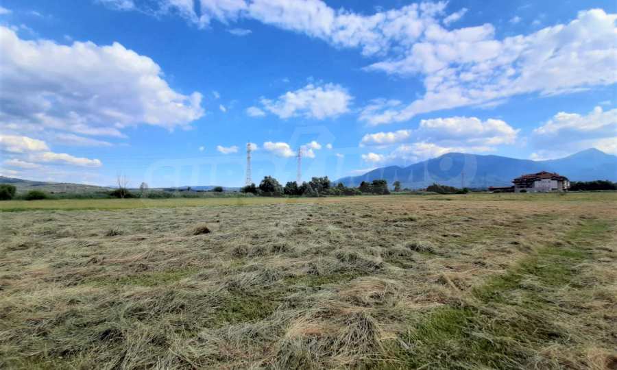 Investment land for sale, located near the ski resort Bansko