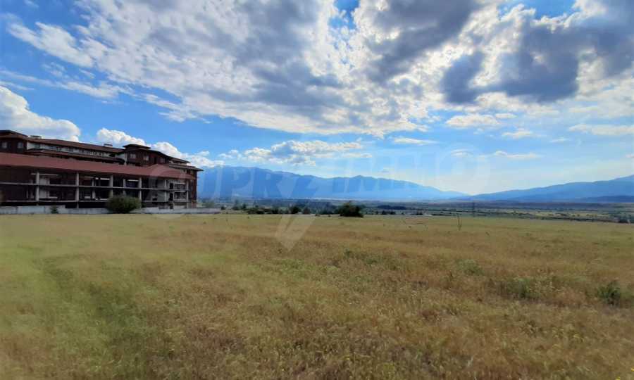 Agricultural land with building rights in the village of Banya