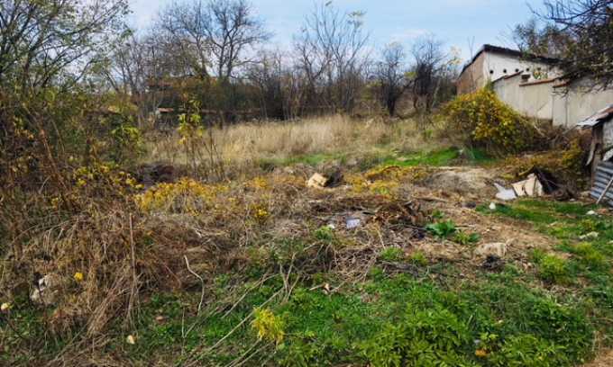 Geregeltes Grundst&uuml;ck f&uuml;r Wohnbau, 3 km von Veliko Tarnovo entfernt 