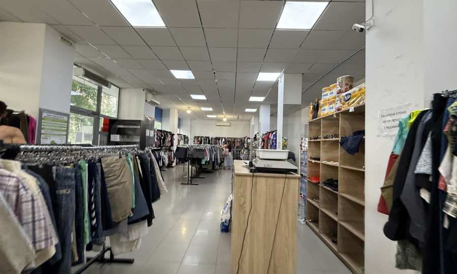 Gewerbeimmobilie mit gro&szlig;er Front in einer Fu&szlig;g&auml;ngerzone im Zentrum von Gorna Orjachowiza 