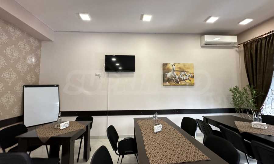 Property with potential for business development in the old capital 