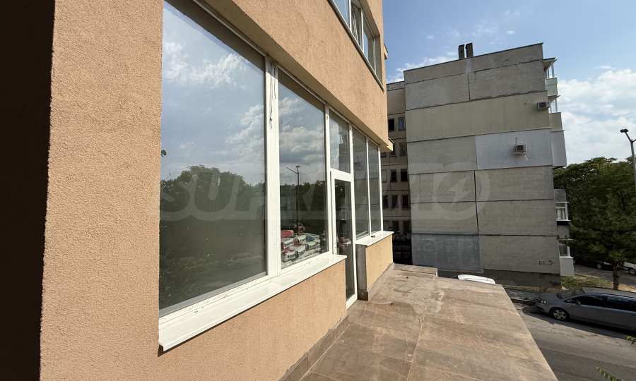 Restaurant mit geräumiger Terrasse in „Zone B“, Veliko Tarnovo 