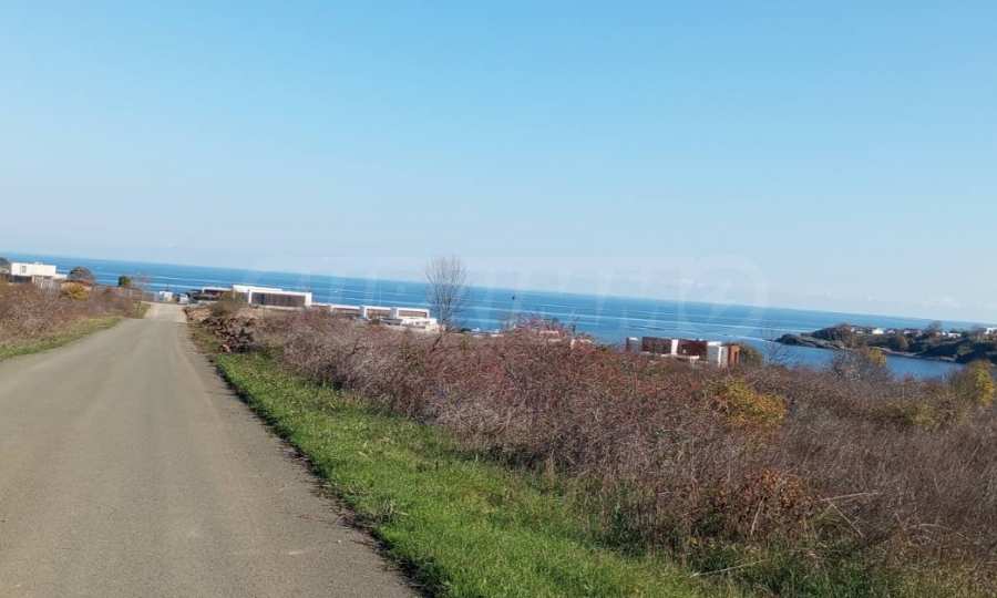 Земельный участок в регуляции в 170 м от моря, недалеко от Царево и Лозенец 
