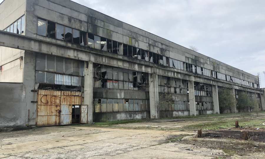 Independent production and logistics zones next to Lukoil, Burgas 