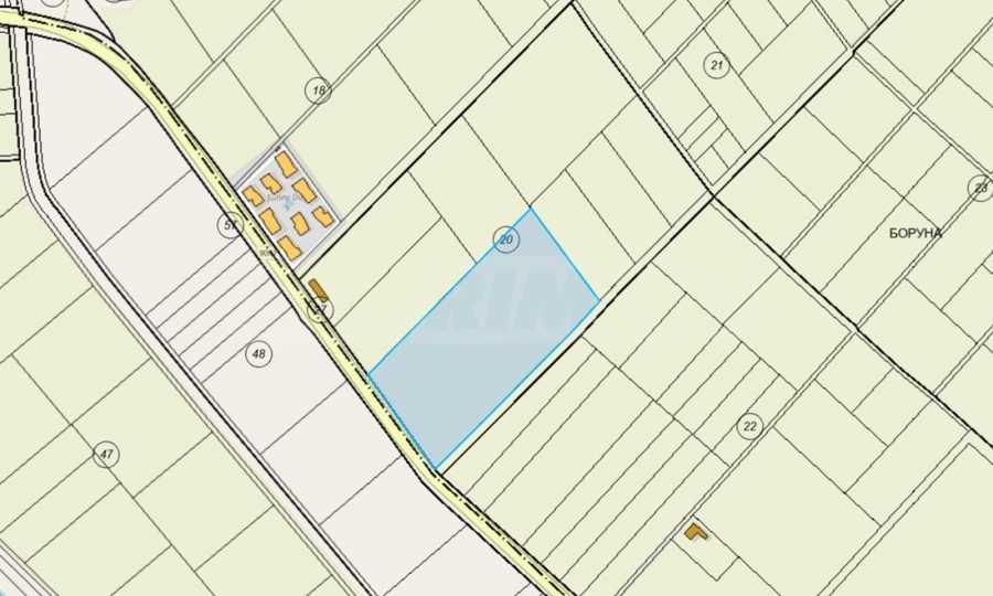 Large-scale land property with a strategic location near Sunny Beach 