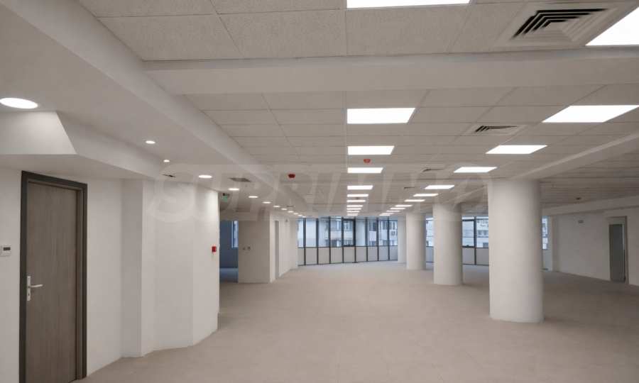 Repr&auml;sentative B&uuml;roetage neben dem Business Park Sofia zu vermieten