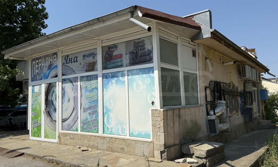 Търговско помещение в най-оживената част на кв. "Бузлуджа" 