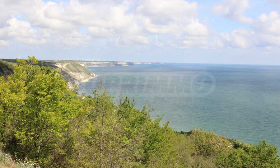 Парцел в регулация във вилната зона на село Топола, до Балчик 