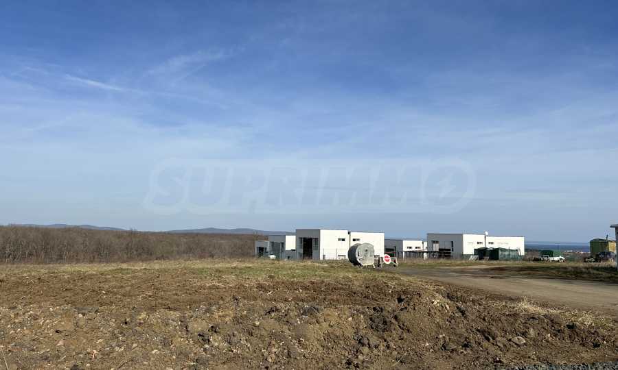 Парцел в регулация, с панорама море, за инвестиция до с. Лозенец 