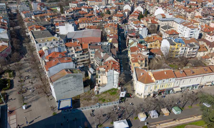 Земельный участок под застройку в самом центре Бургаса.  