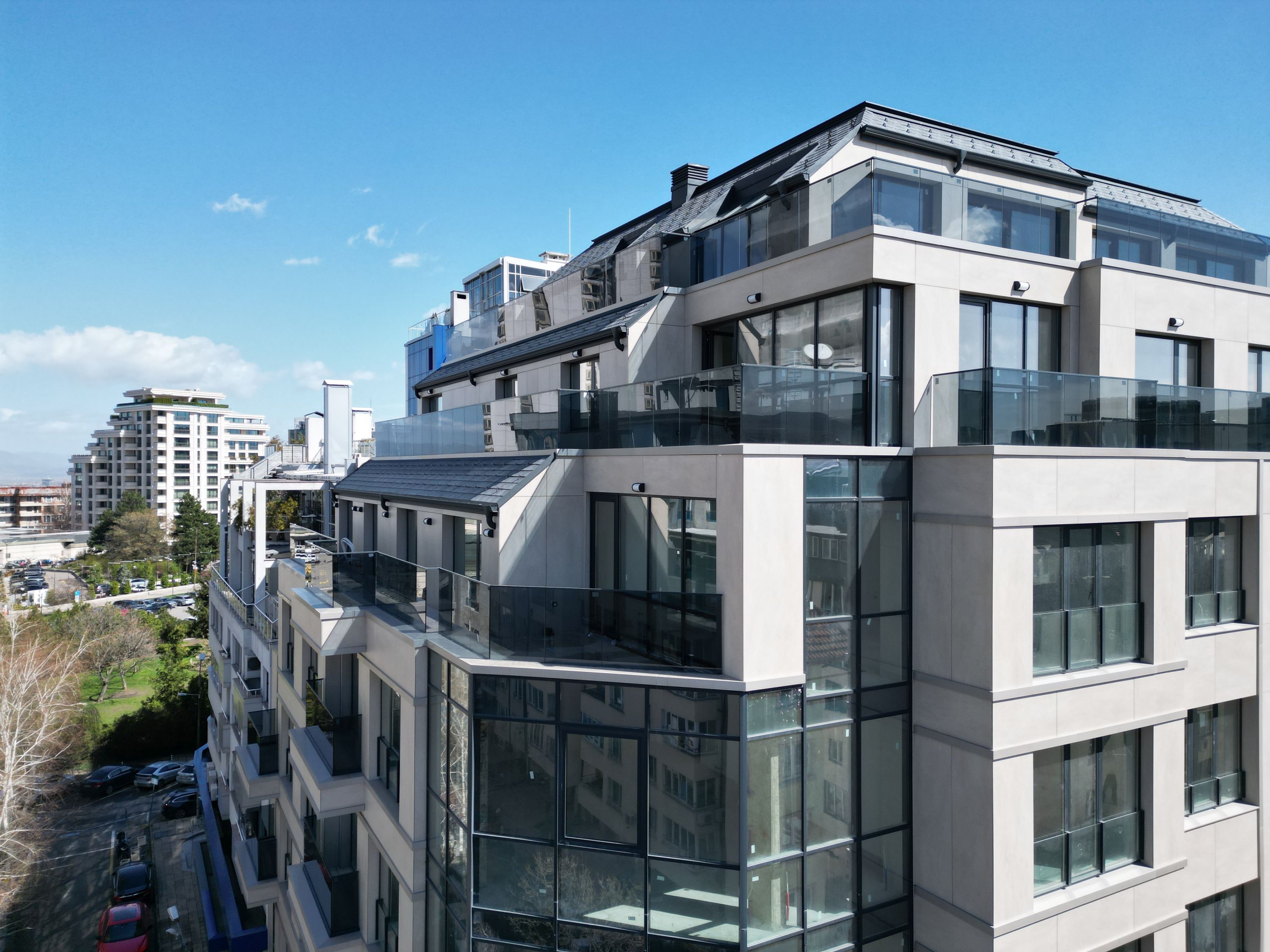 Тристаен апартамент с гледки към Витоша в нова сграда до Южен парк